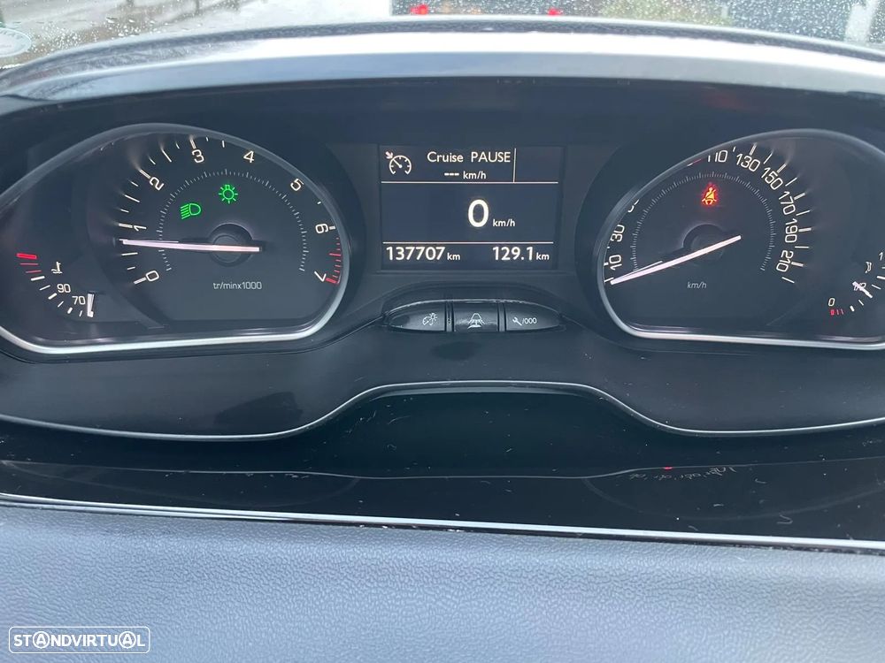 Peugeot 208 1.2 VTi Allure - 2