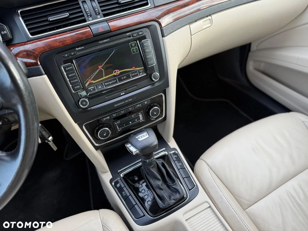 Skoda Superb 1.8 TSI DSG Exclusive - 13