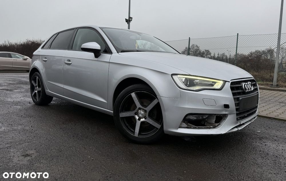 Audi A3 Sportback 1.4 TFSI Attraction - 3