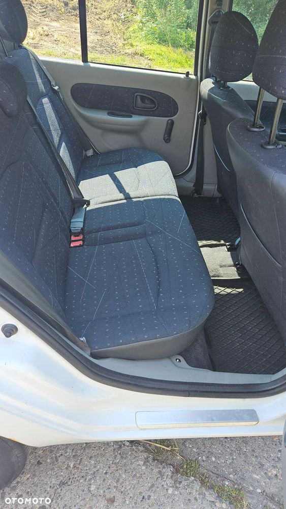 Renault Clio 1.2 16V Authentique - 7