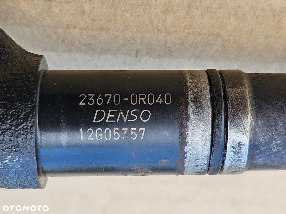 Toyota Corolla Avensis  LEXUS is220 2.2 D4D D-Cat wtryskiwacz 23670-0R040 26011 295900-0110 - 2