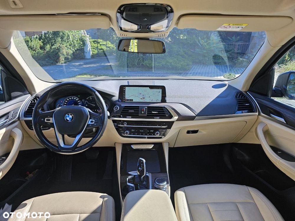 BMW X3 xDrive25d - 18