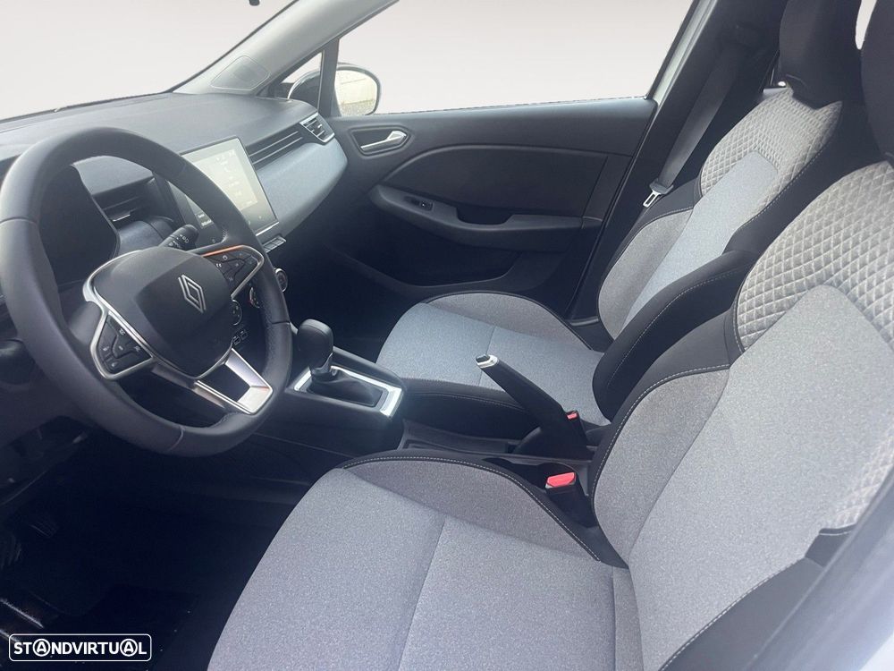 Renault Clio 1.0 TCe Intens CVT — fotografia 9