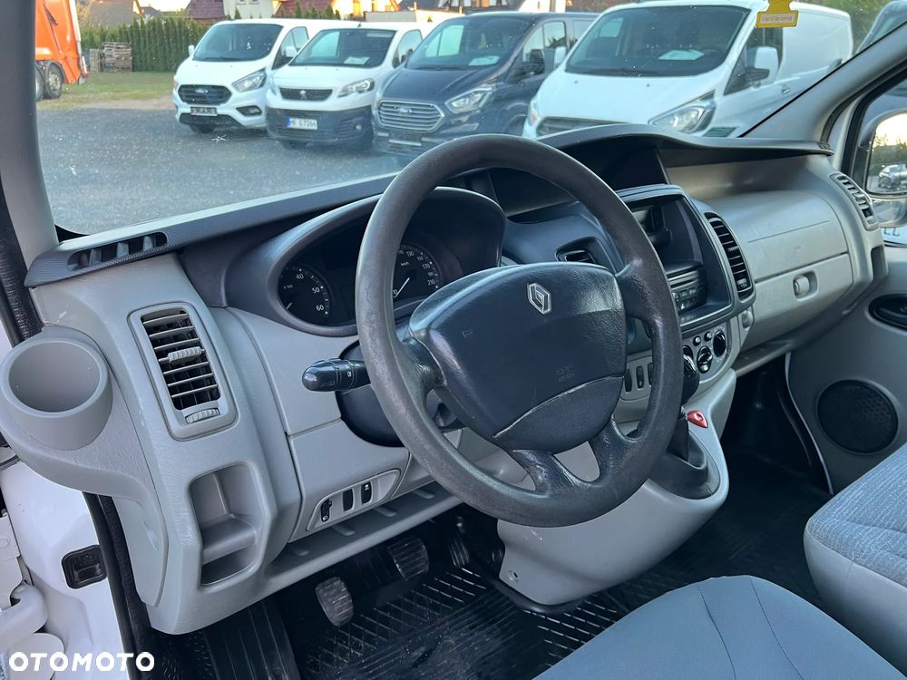 Renault TRAFIC - 23
