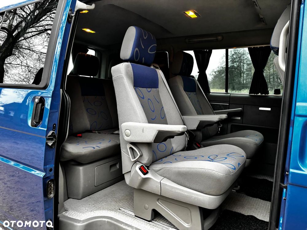 Volkswagen Multivan - 14