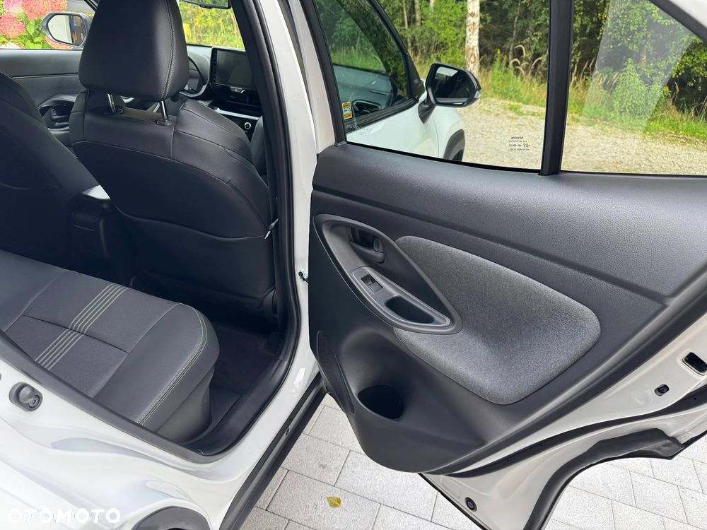 Toyota Yaris Cross Hybrid 1.5 Executive - 17