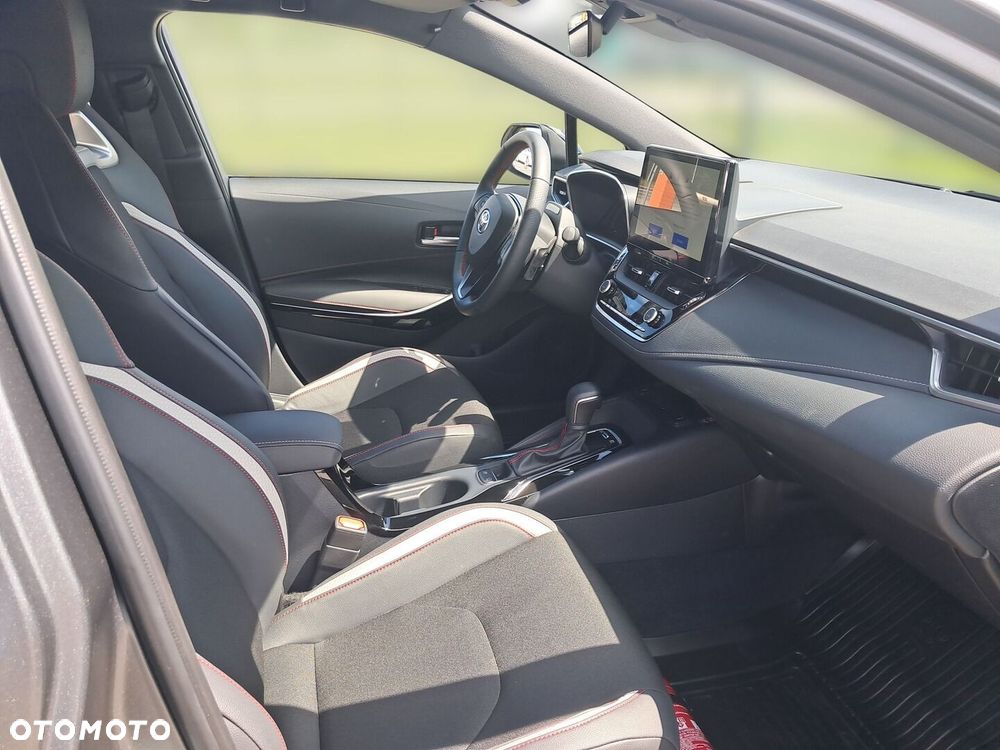 Toyota Corolla - 10