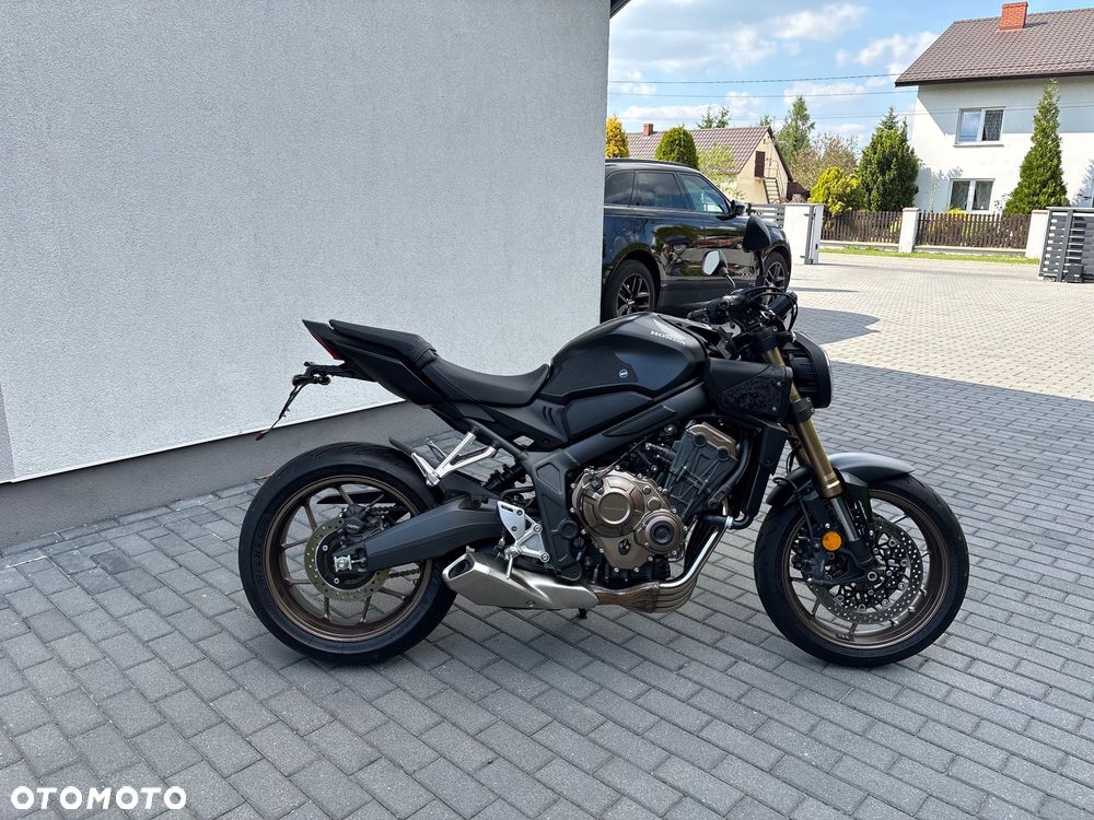 Honda CB - 2