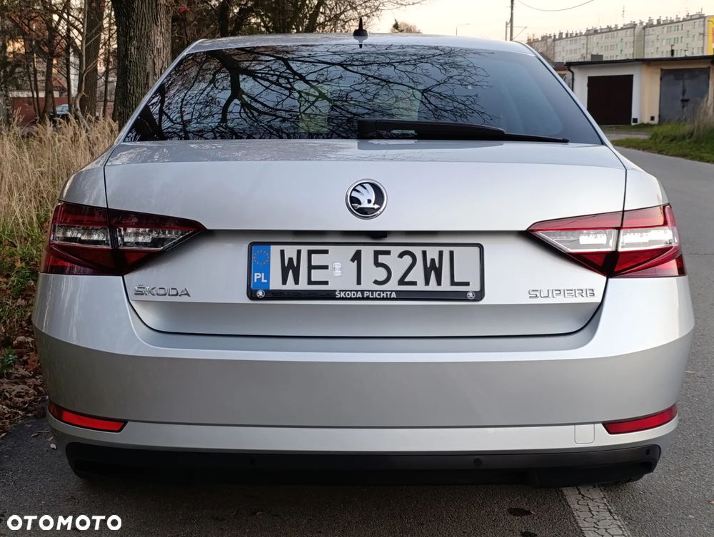 Skoda Superb 2.0 TDI Ambition - 21