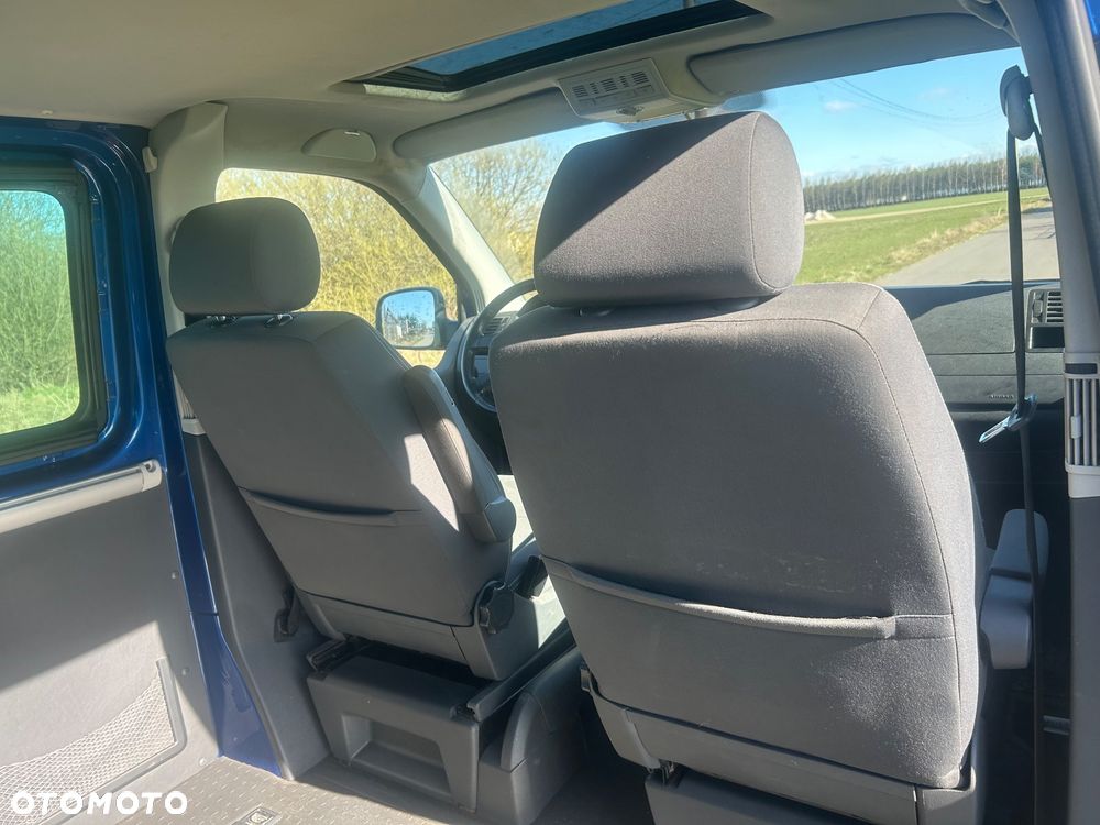 Volkswagen Multivan - 8