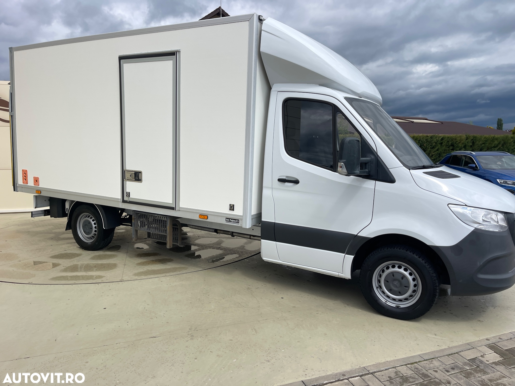 Mercedes-Benz Sprinter 319 3.0CDI V6  KOFFER  LIFT  AUTOMAT - 3