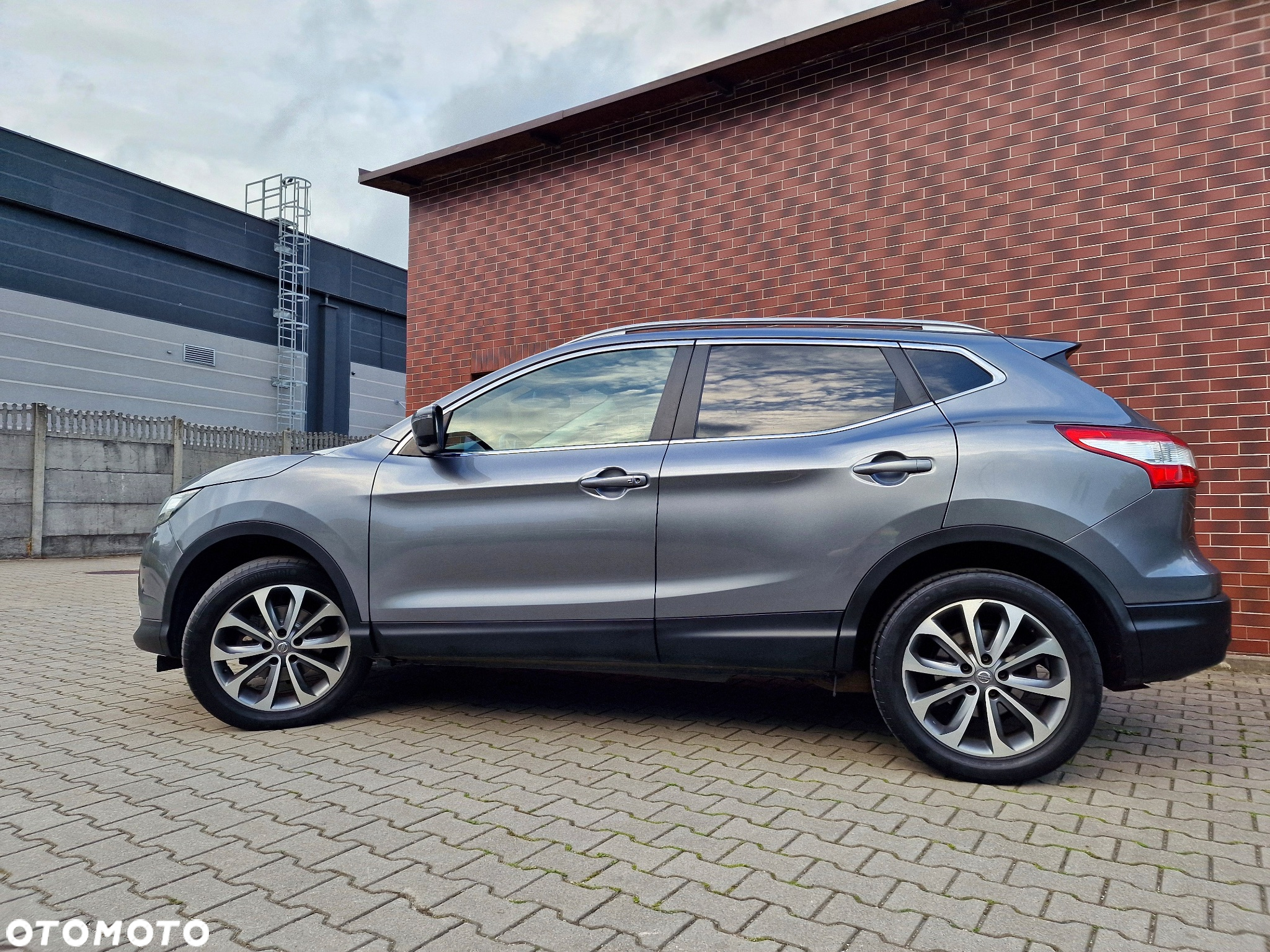Nissan Qashqai - 12