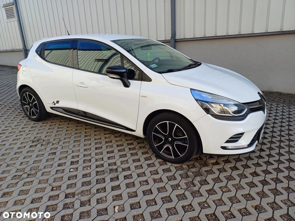 Renault Clio - 1