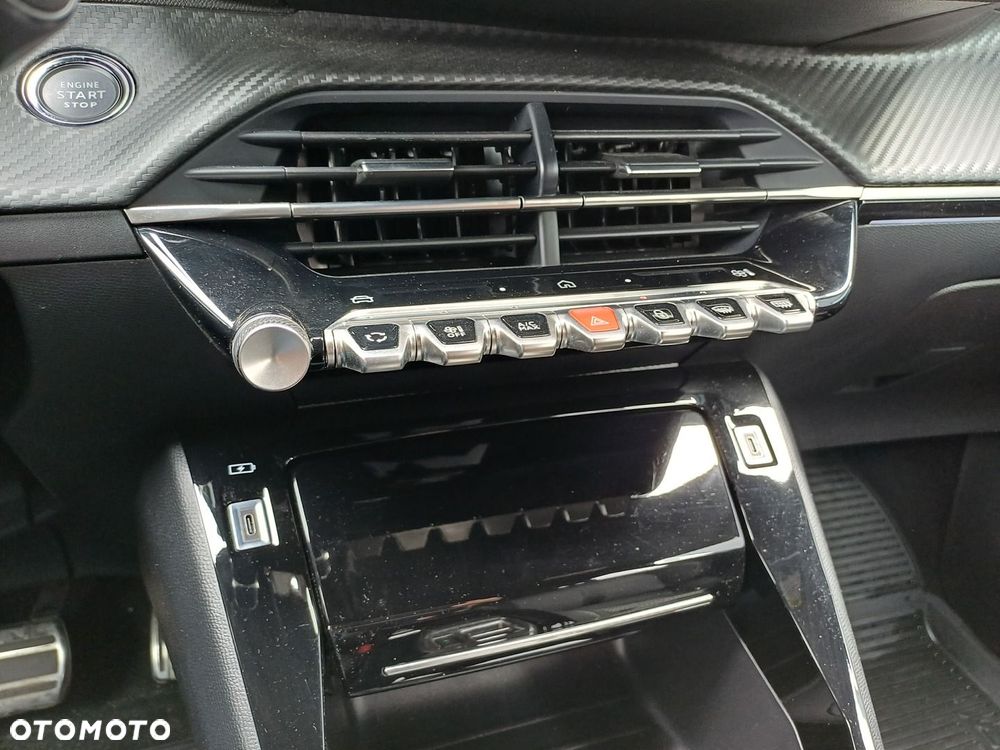 Peugeot 2008 - 16