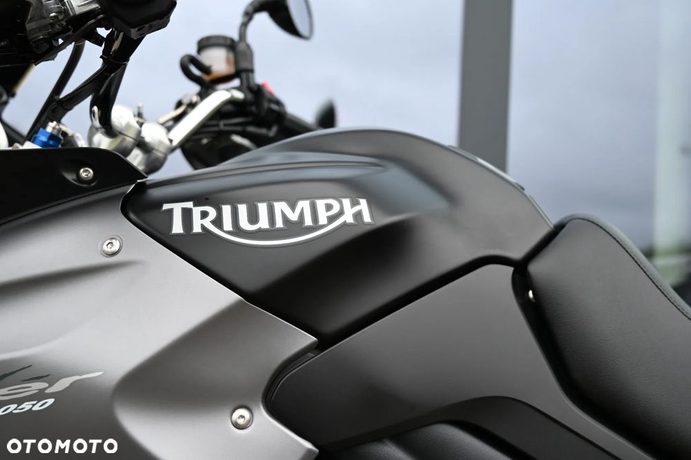 Triumph Tiger - 13