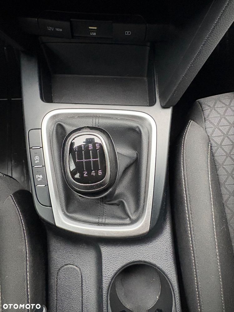 Kia Ceed 1.6 CRDi SCR L - 7