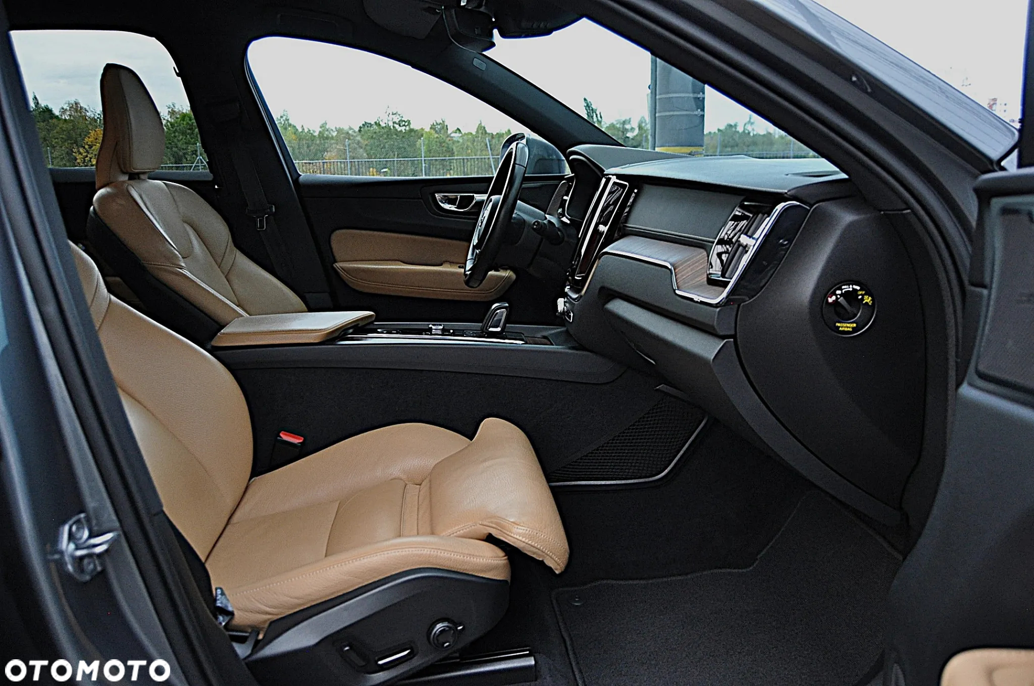 Volvo XC 60 D5 SCR AWD Inscription - 25