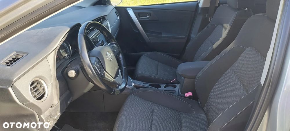 Toyota Auris - 12