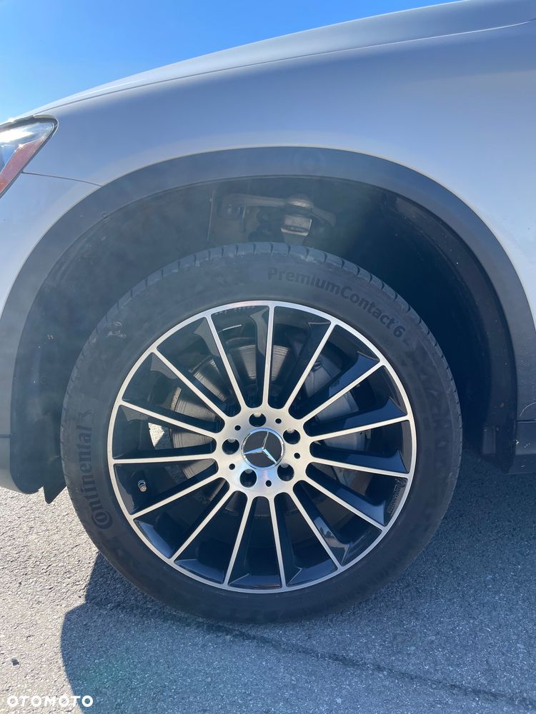 Mercedes-Benz GLC 300 4Matic 9G-TRONIC - 32