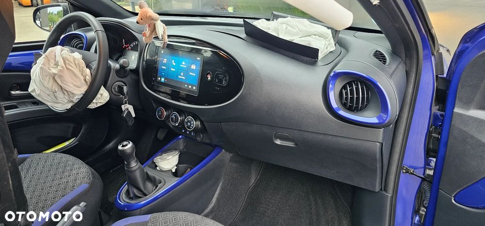 Toyota Aygo X Air Team D - 19
