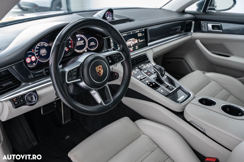 Porsche Panamera 4S Executive - 5