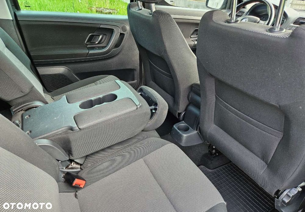 Skoda Roomster - 11