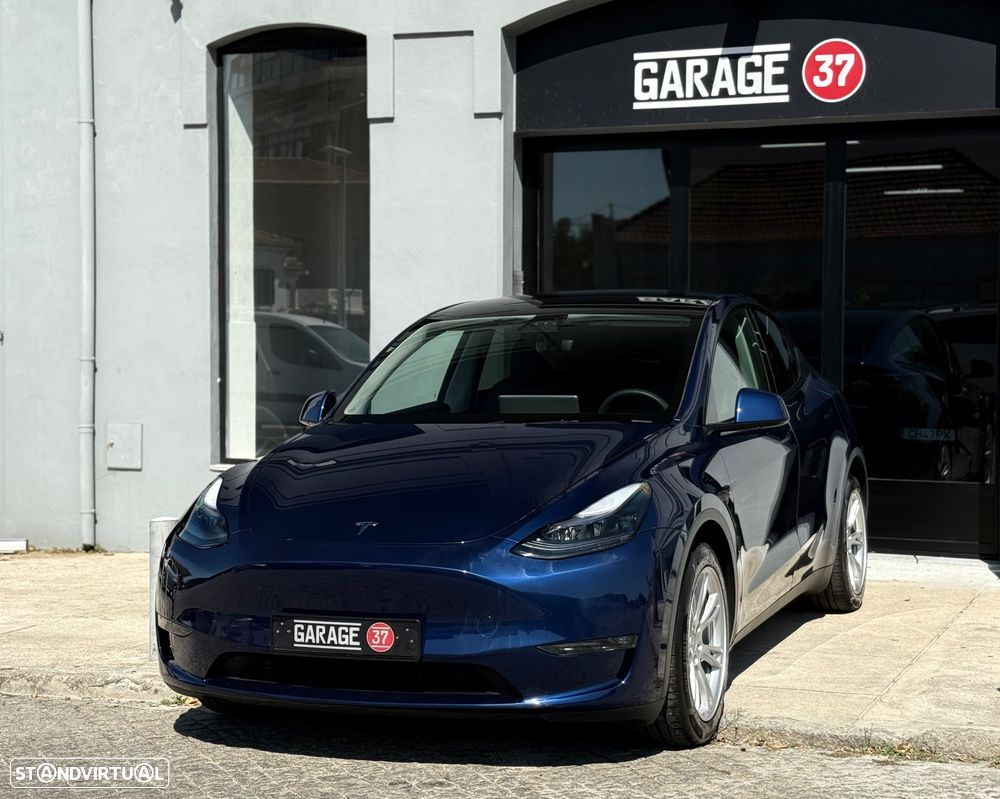 Tesla Model Y 2023 photo 3