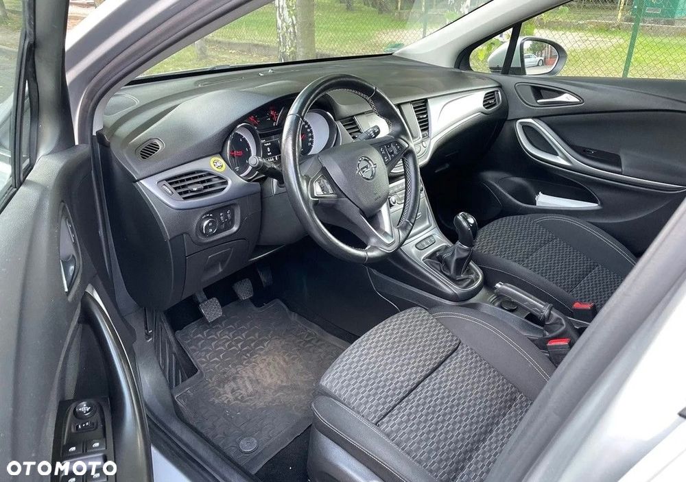 Opel Astra 1.6 D Start/Stop Dynamic - 7