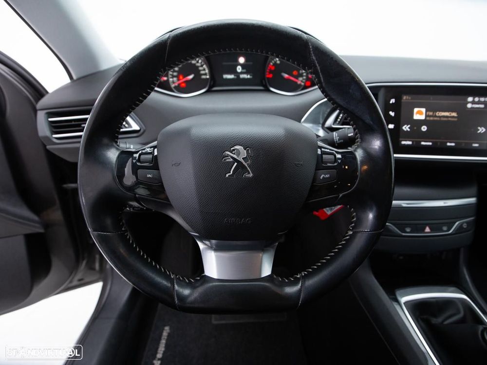 Peugeot 308 SW - 13