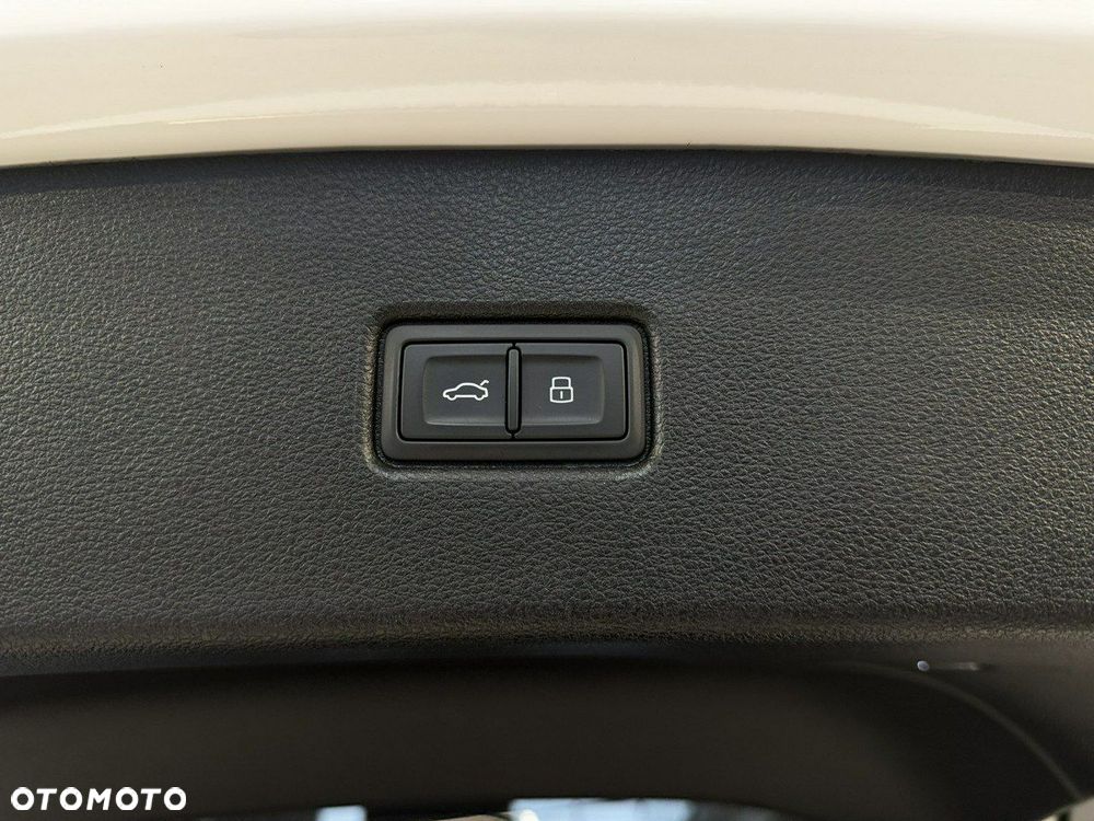 Audi Q5 Sportback - 14