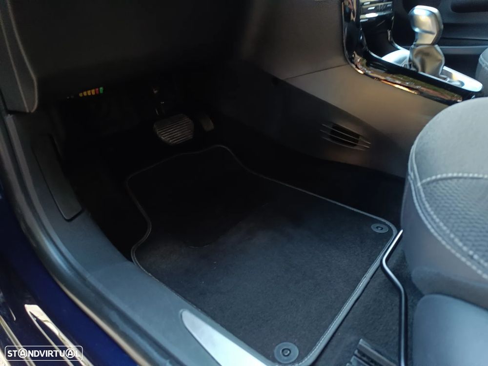 DS DS3 PureTech 110 Start & Stop EAT6 SoChic - 9