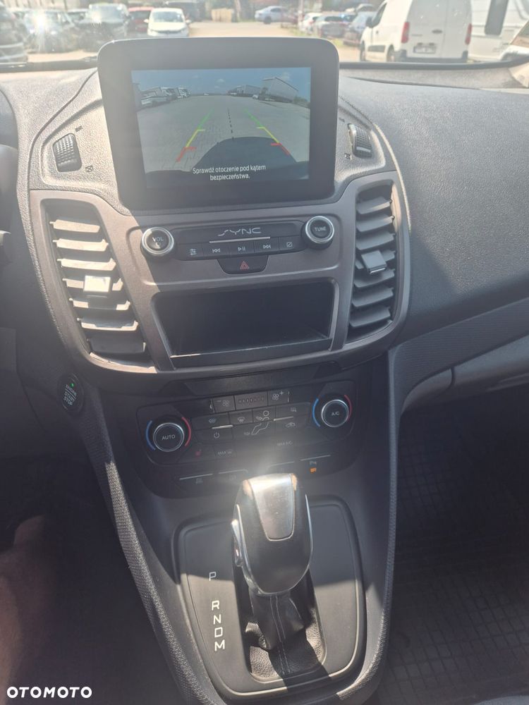 Ford Transit Conect - 8