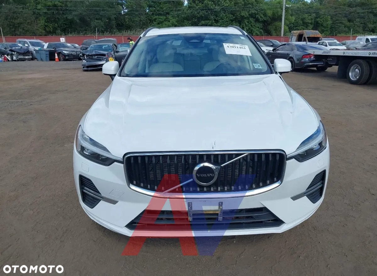 Volvo XC 60 B5 B AWD Geartronic Momentum Pro - 2