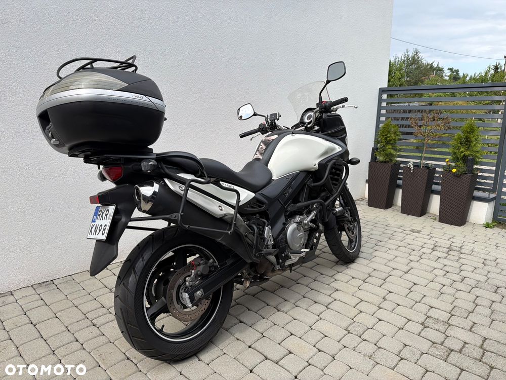 Suzuki V-STROM - 8