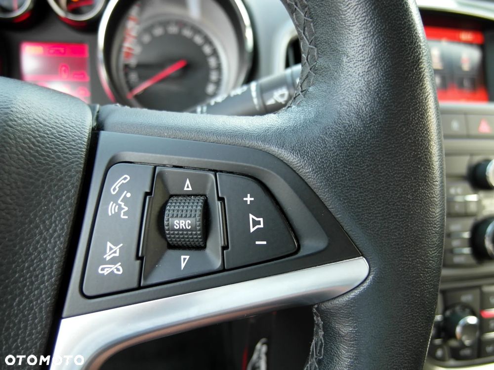 Opel Astra 1.4 Turbo Innovation - 22