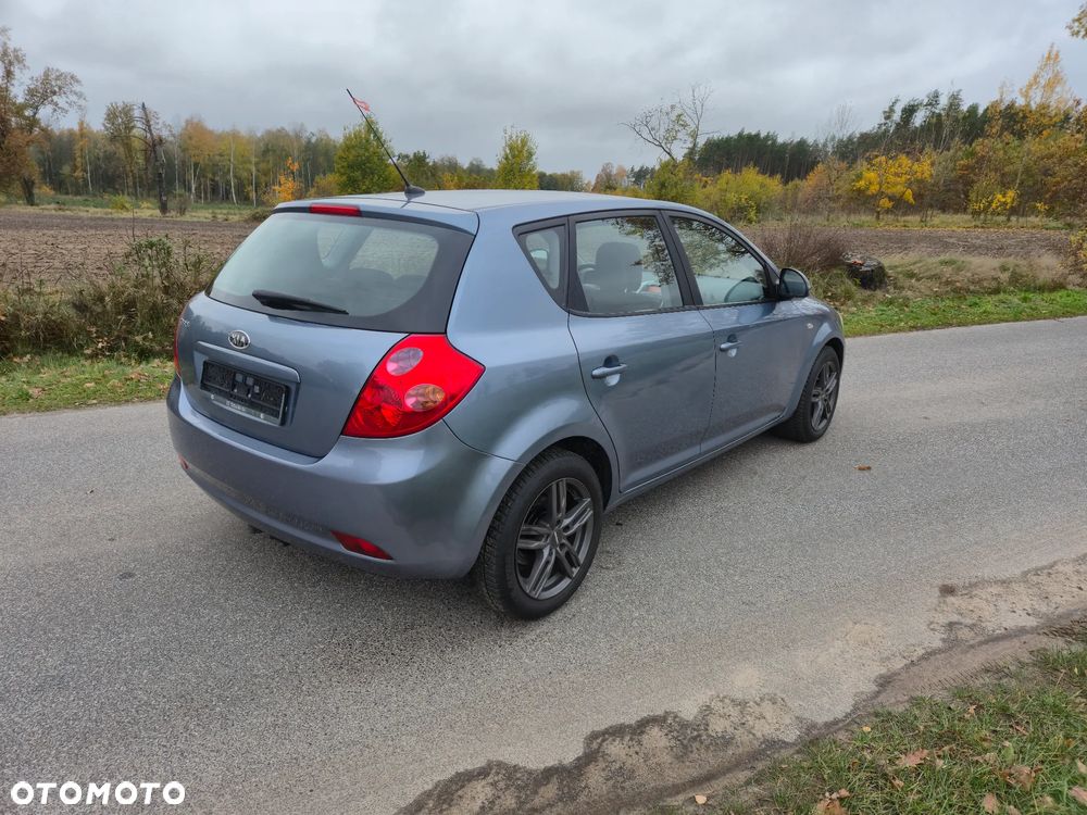 Kia Ceed Cee'd 1.6 Crdi Comfort - 20