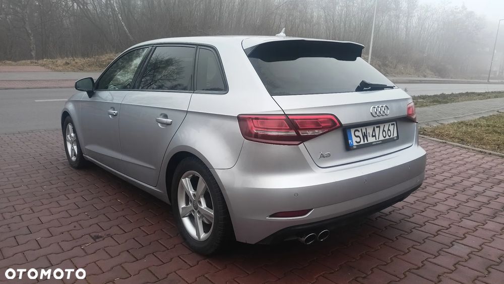 Audi A3 Sportback 1.4 TFSI CoD S tronic - 4