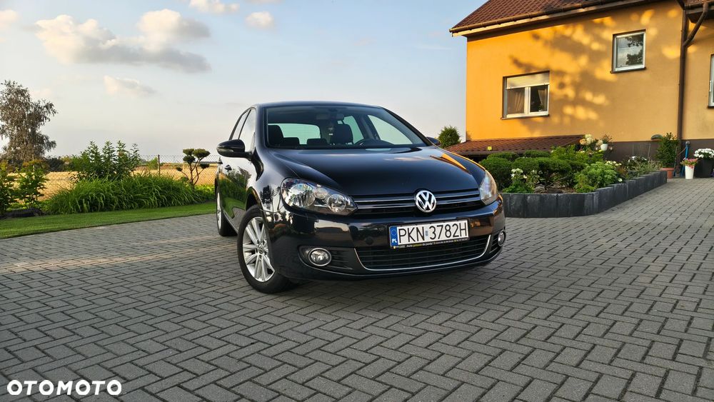 Volkswagen Golf - 1