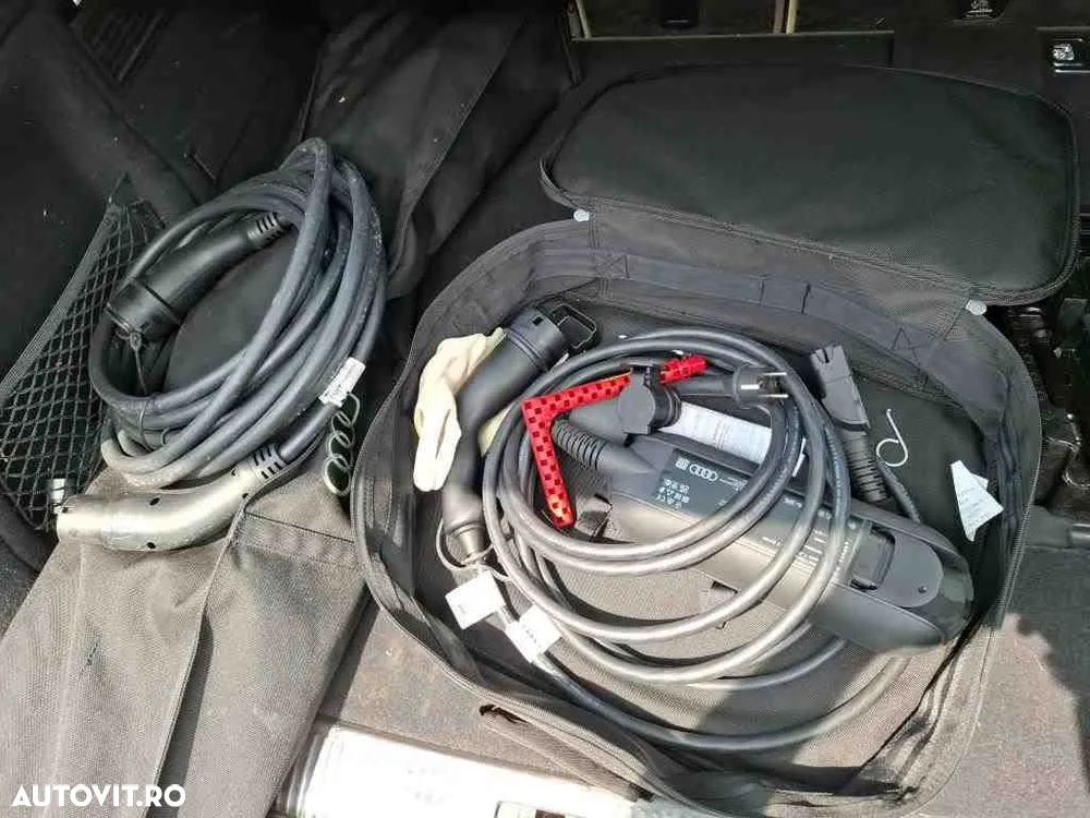 Audi Q5 50 TFSI e quattro S tronic sport - 9