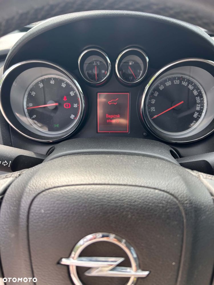 Opel Astra 1.4 Turbo - 9
