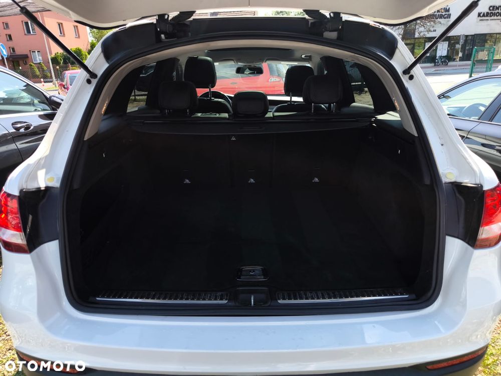 Mercedes-Benz GLC 300 4-Matic - 33