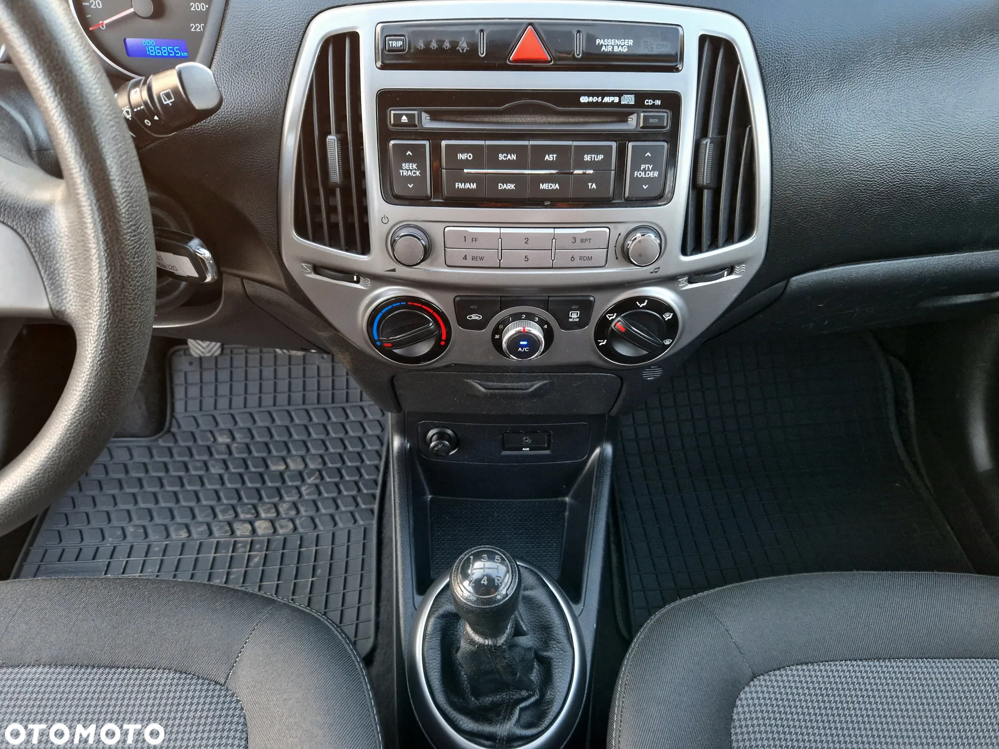 Hyundai i20 - 19