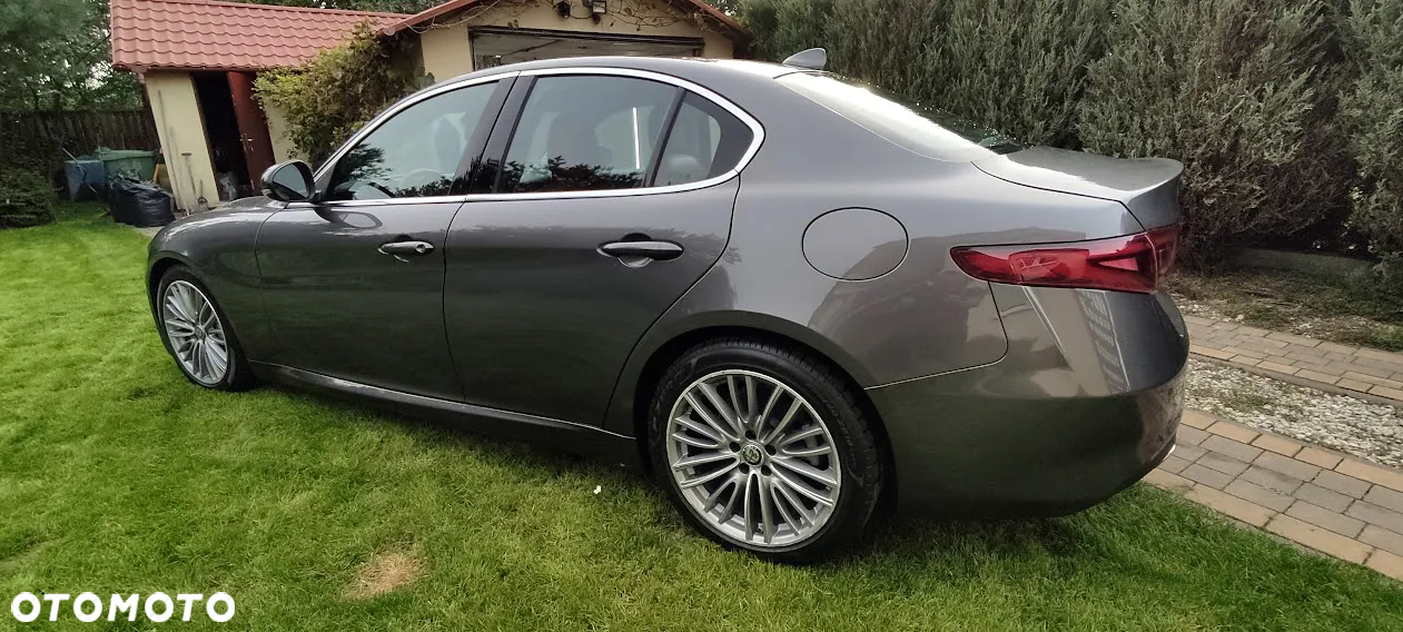 Alfa Romeo Giulia 2.2 D Turbo Super - 12