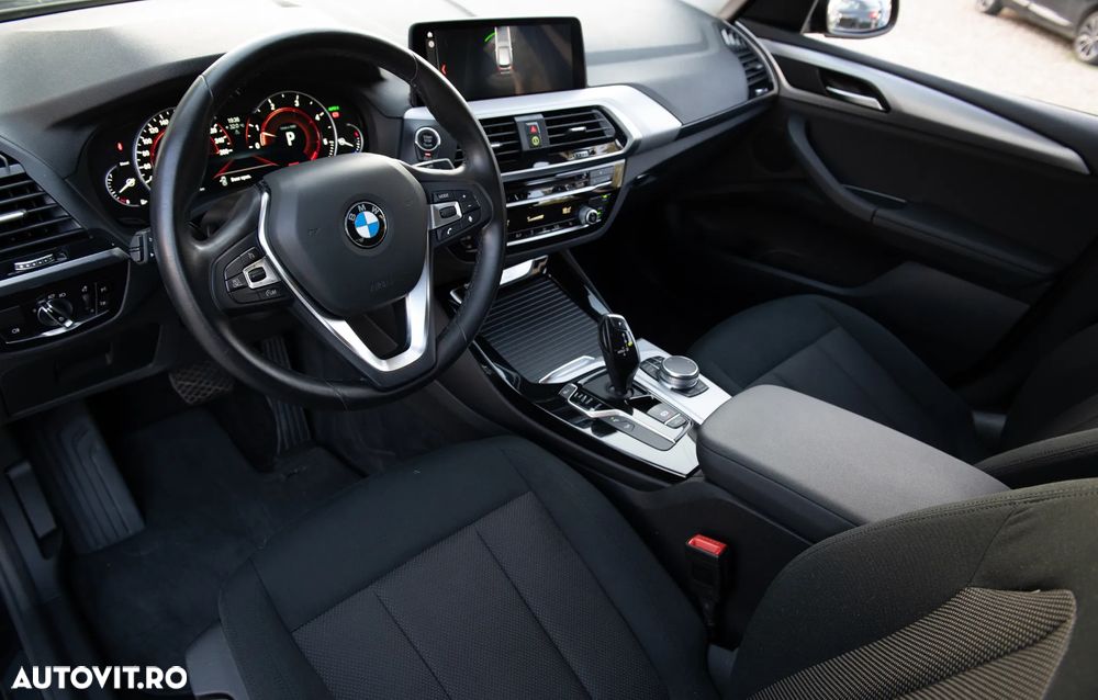 BMW X3 xDrive20d AT Advantage - 31