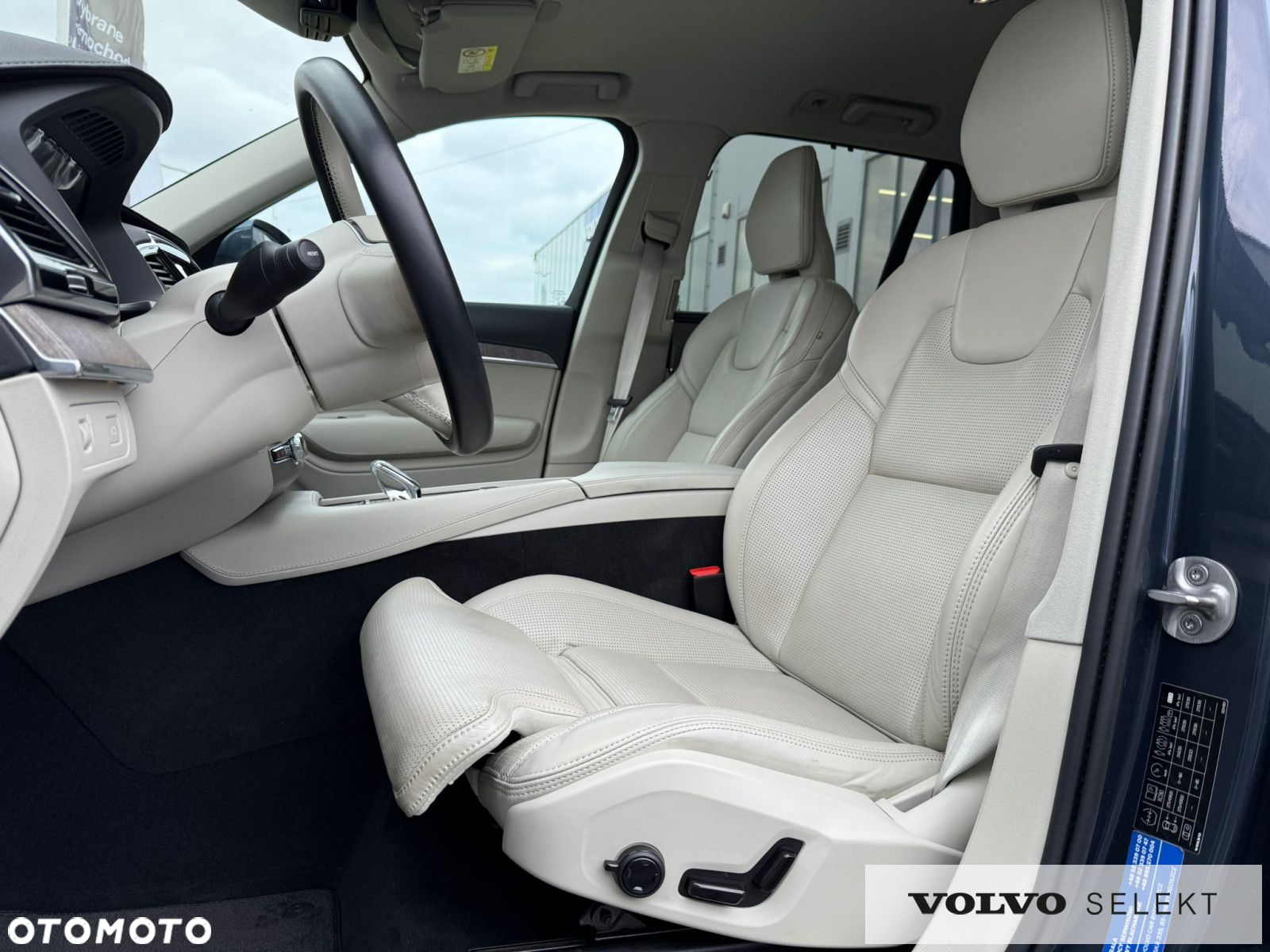 Volvo XC 90 - 11
