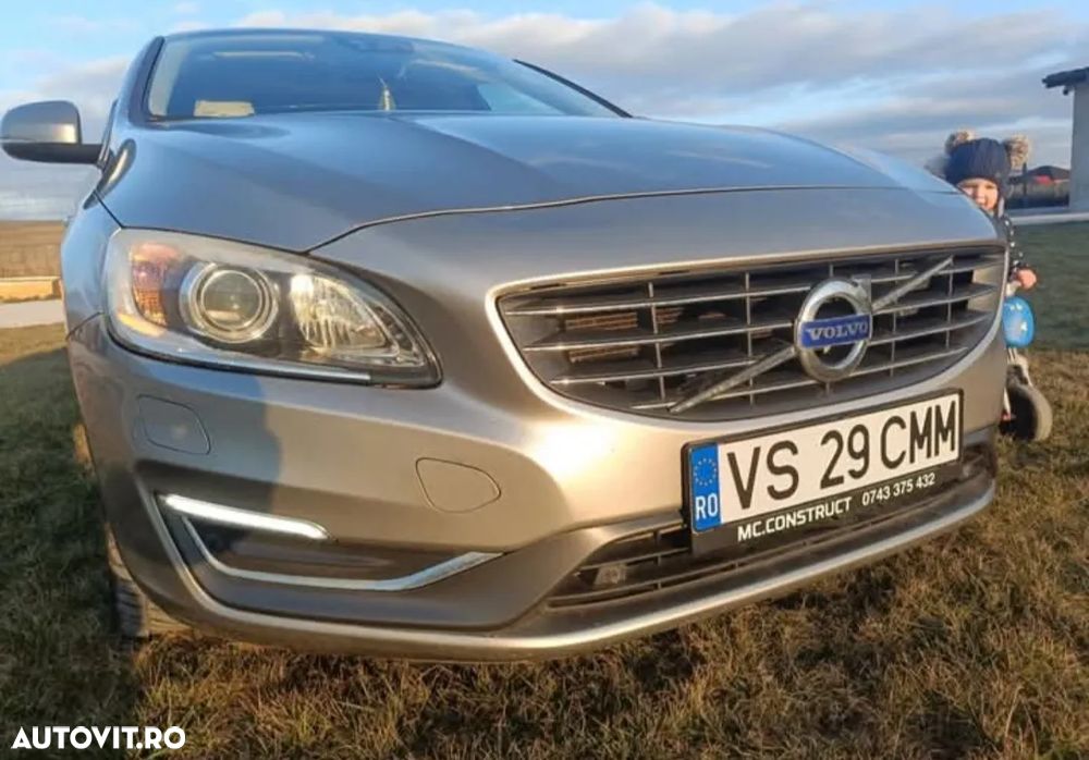 Volvo V60 D4 VEA Start-Stop Summum - 1