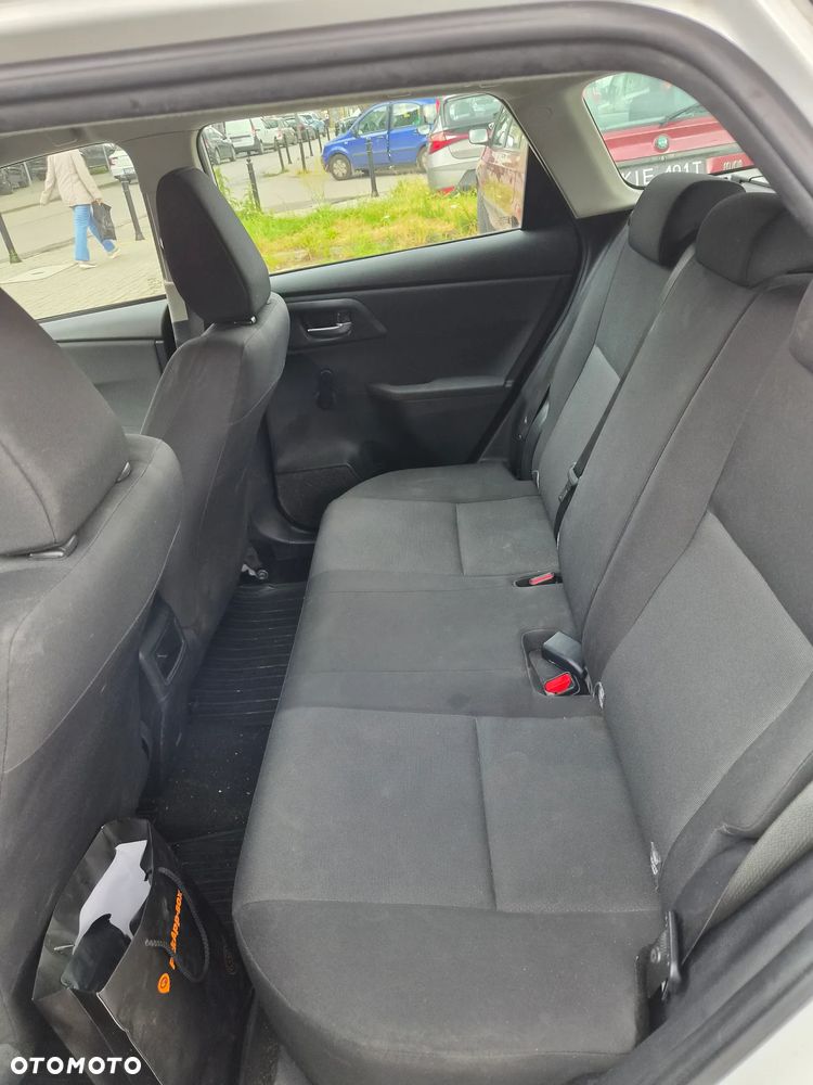Toyota Auris 1.33 VVT-i Active - 17