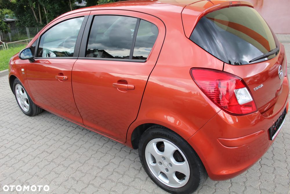 Opel Corsa 1.4 16V Active - 11