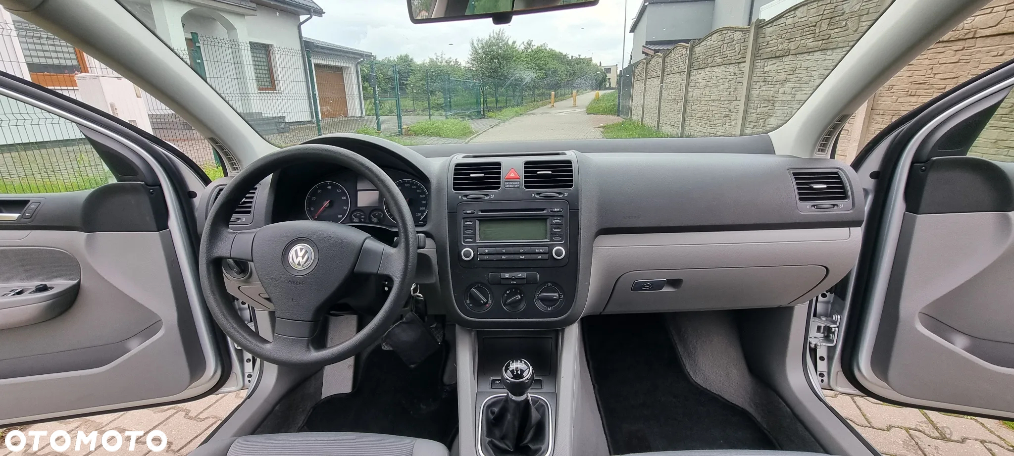 Volkswagen Golf - 18