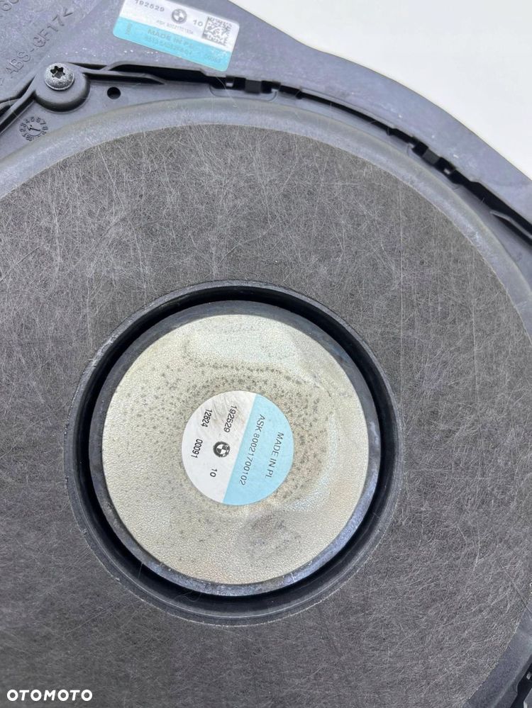 BMW X1 U11 GŁOŚNIK SUBWOOFER PRAWY 5A052F8 - 5